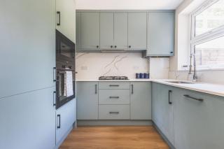Modern 2BDR 2BA Oasis near Richmond and Twickenham - 9