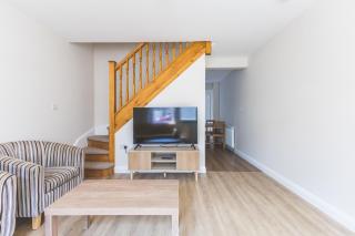 Modern 2BDR 2BA Oasis near Richmond and Twickenham - 3