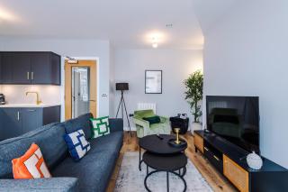 Harrogate House Apt 2 - Stylish Central Flat - 2