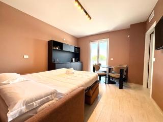 Mareka Luxury Apartments - 9