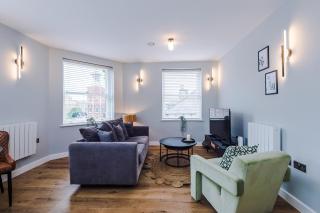 Harrogate House Apt 4 - Cheltenham Parade Loft - 6