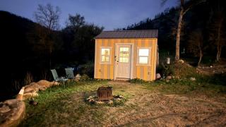Cozy Off-Grid Tiny Cabin for a Peaceful Escape in Fresno County, California - 5