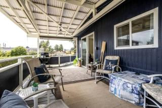 Relaxing Cottage with Firepit & Wraparound Deck in Blaine, Washington - 9