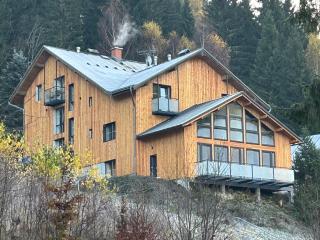 Harrachovský Chalet Gryf u sjezdovky - 8