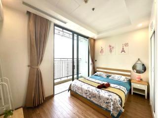 Cozy Lakeside Studio Apartment with Full Amenities and Fast WiFi - 0