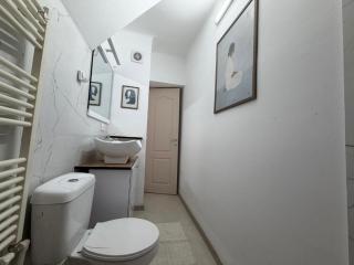 Cozy Central Apartament II - 4