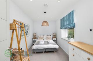 No5 - Bovisand Harbour by Smart Welcomes - 1