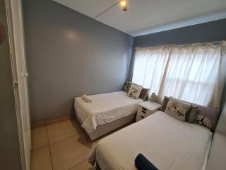 Springfields Executive Apartment, a Modern Comfort - Sandton - 9