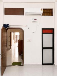Om Shanti Home Stay - 7