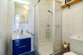 Large Terrace, 2-Bedroom Apartment in Geneva - 1