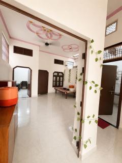 Om Shanti Home Stay - 3