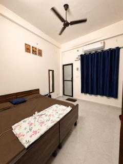 Om Shanti Home Stay - 5