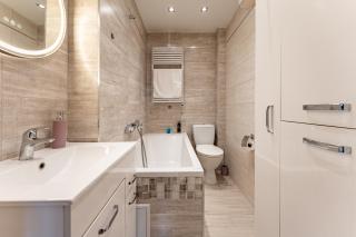 Lenartowicza Riverside Apartment by BookingHost - 7