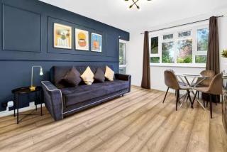 Sleeps5-FreeParking-FamilyFriendly-5MinToStation - 5