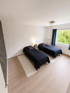 Ragnar place - 2 bedrooms, 4 single beds - 7