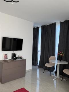 Business Apt - 2
