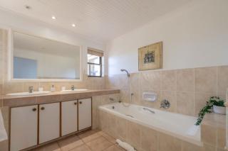 Ocean Mooring - Seaview House - 1