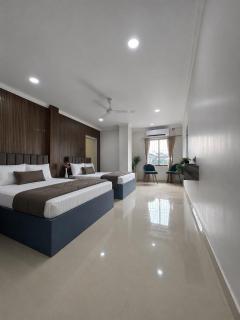 Hotel Regal Residency - 6