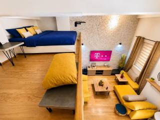 Lifestyle Gallery Apartment - 1