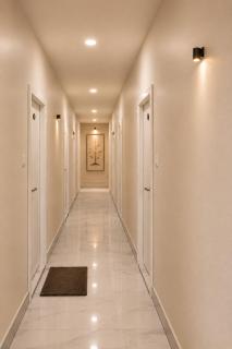 Hotel Vaarahi Chanda Nagar, Near Hitech City - 9