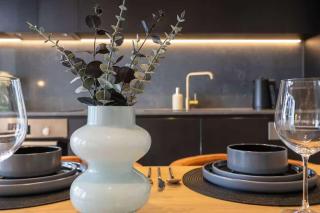 West End Apartment - Free Secure Car Park - Walk to Restaurants - Brisbane Convention Centre - Brisbane - 3