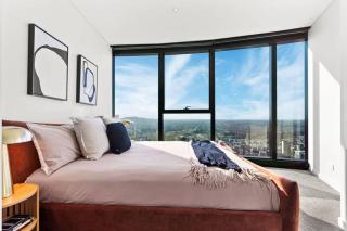Skytower Apartments - 81st Floor, City & River Views, Free Car Parking - 8