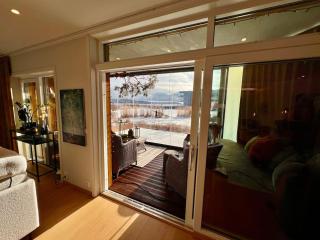 lovely apartment with beautiful sea views and just hundred meters from the ocean - 1