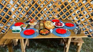 BooGoo yurt camp - 6