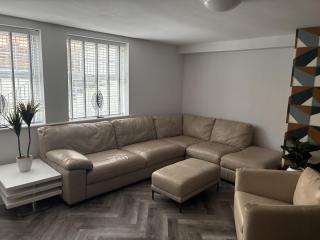 Springbank - 3 Bed garden view - 6
