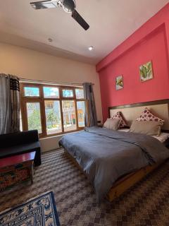 Hidden Leaf Homestay - 1