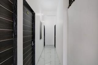Hotel O Regal Park - 8