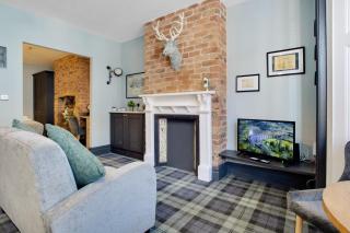 Stylish 1BR Home Near Station by Stay With Us - 1