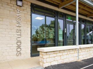 Avon Studios near City Centre, Riverside location - 1