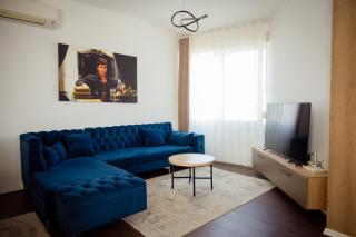 Rooftop Apartment with Garden and Jacuzzi - 3