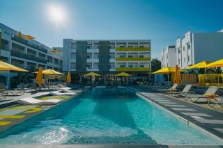 Ryans Lolas Ibiza - Adults Only - 5