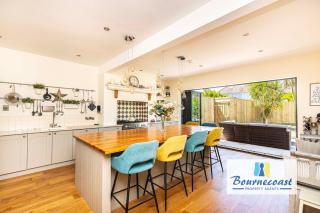 DINGLE RETREAT by BOURNECOAST - A Beautiful, Spacious and Modern Holiday Home with Garden and Parking - HB6262 - 7