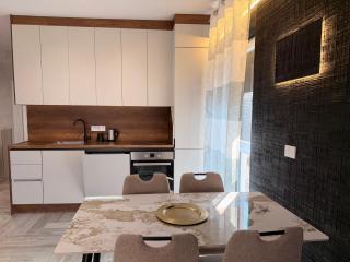 Hero BnB Apartment - 7