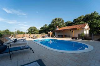 Holiday home “MARKO” with heated pool! - 0