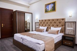 Grand Art Premium Hotel - 2