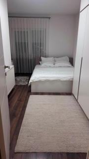 Apartment Prishtine Dardani - 1