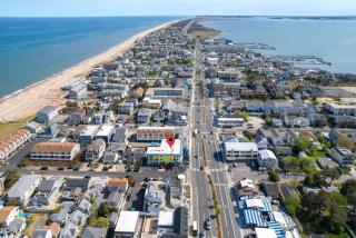 NEW 3BR-3BA Beach Block with Parking - 4