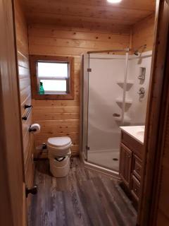 Cozy Solar-Powered Cabin for a Peaceful Escape near Plummer, Idaho - 1