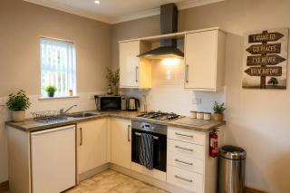 Country Cottages with hot tub - 6