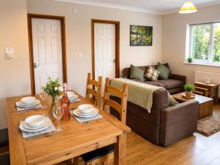 Country Cottages with hot tub - 2