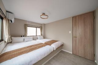 Route 22 House - 8
