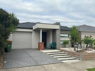 Charming 3-Bedroom House Rental in Pakenham - 6