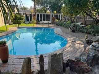 Private Luxury Home Pool, Braai Fast Wi-Fi - 6