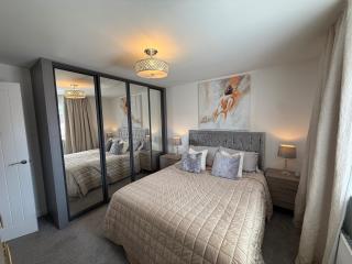 Liverpool Luxe Retreat - 4 Bedroom House - 4