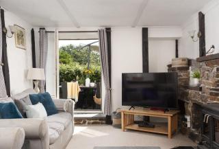 Primrose Cottage - 2