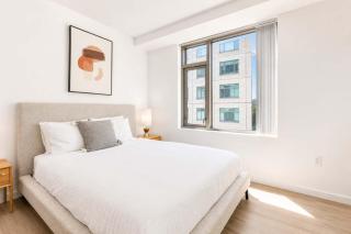 Modern Apt - Easy Transit Access - 5